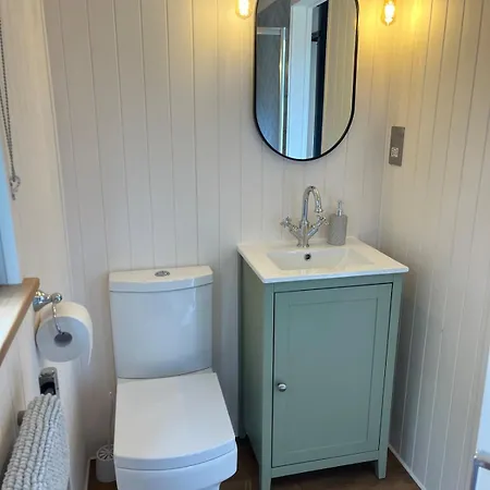 Kilden Hut - Station Apartment *